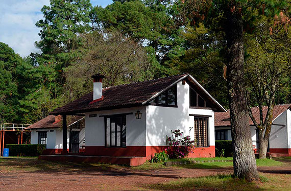 Cabañas Centro Turístico Angahuna Michoacán